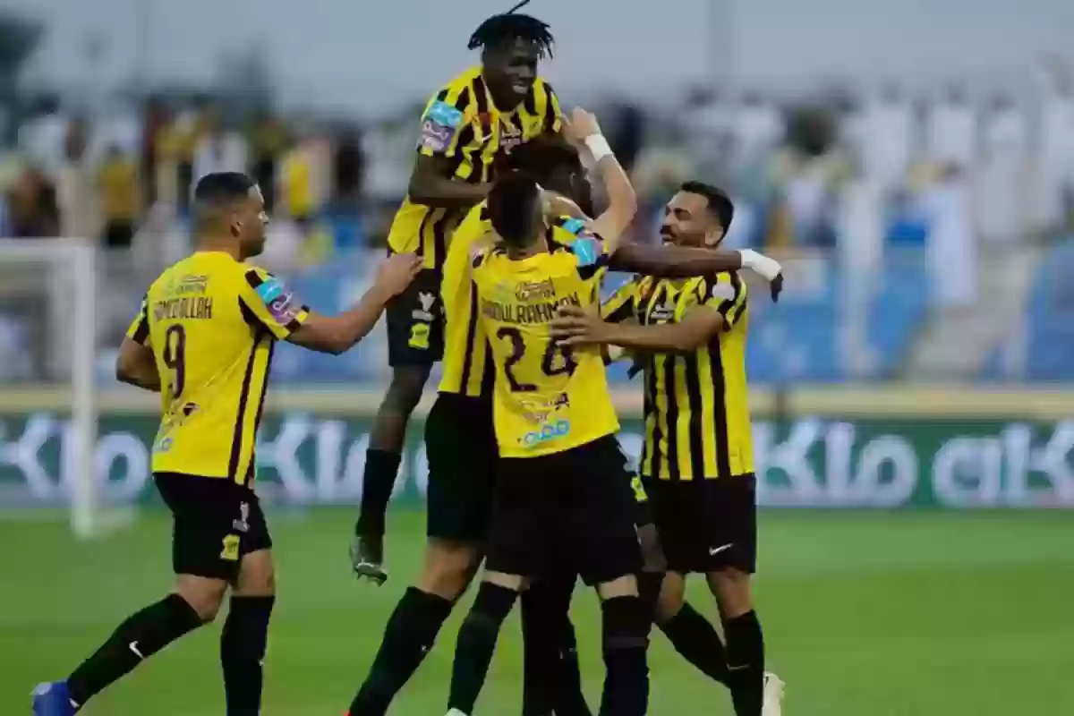 الاتحاد السعودي يطارد صفقته الأخيرة في الميركاتو الصيفي