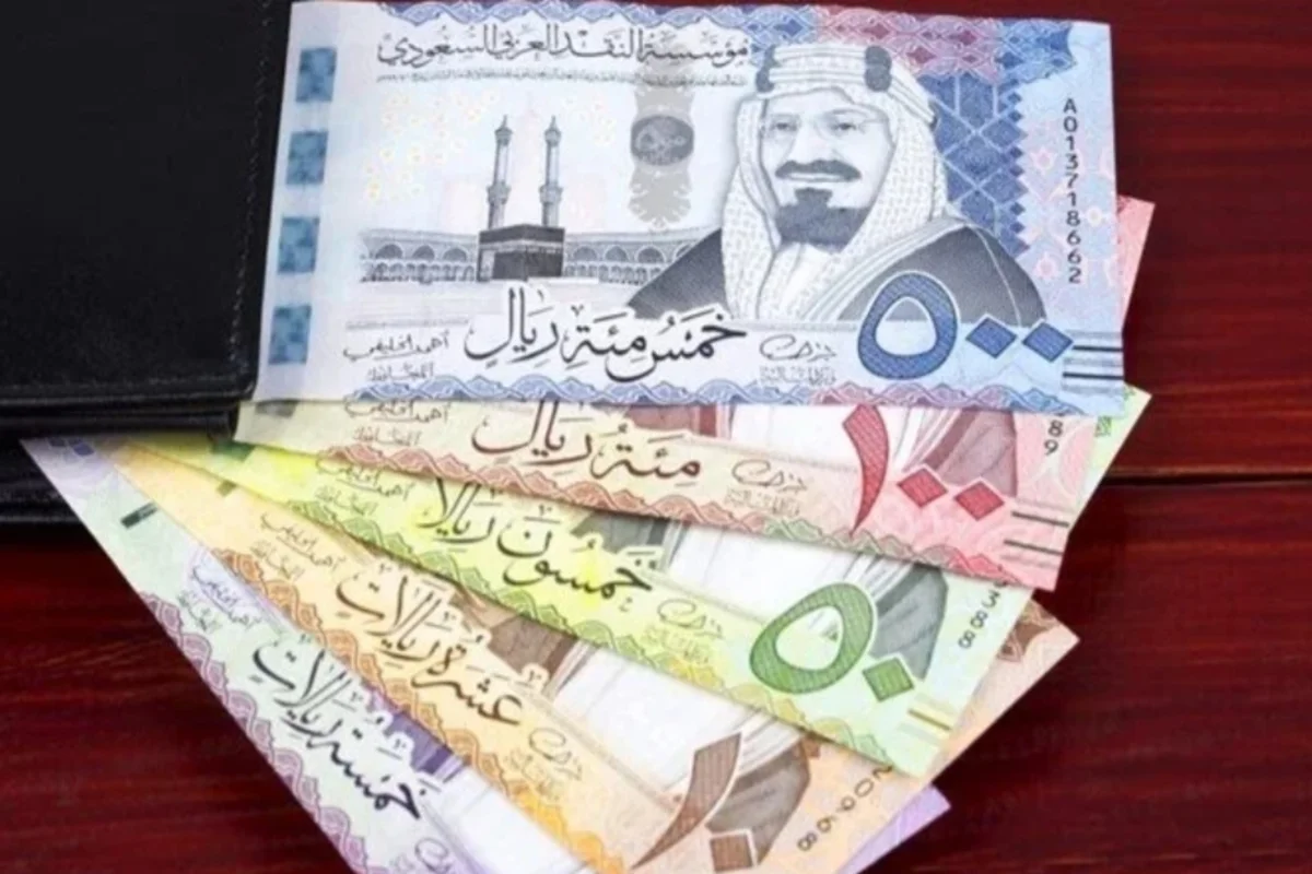 ريالات سعودية 