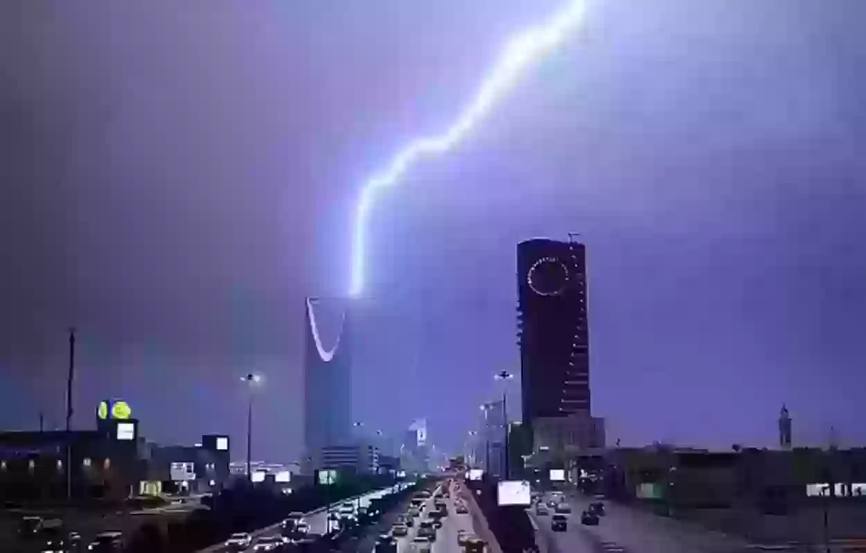 تفطرون على صوت الرعد وتتسحرون على صوت المطر