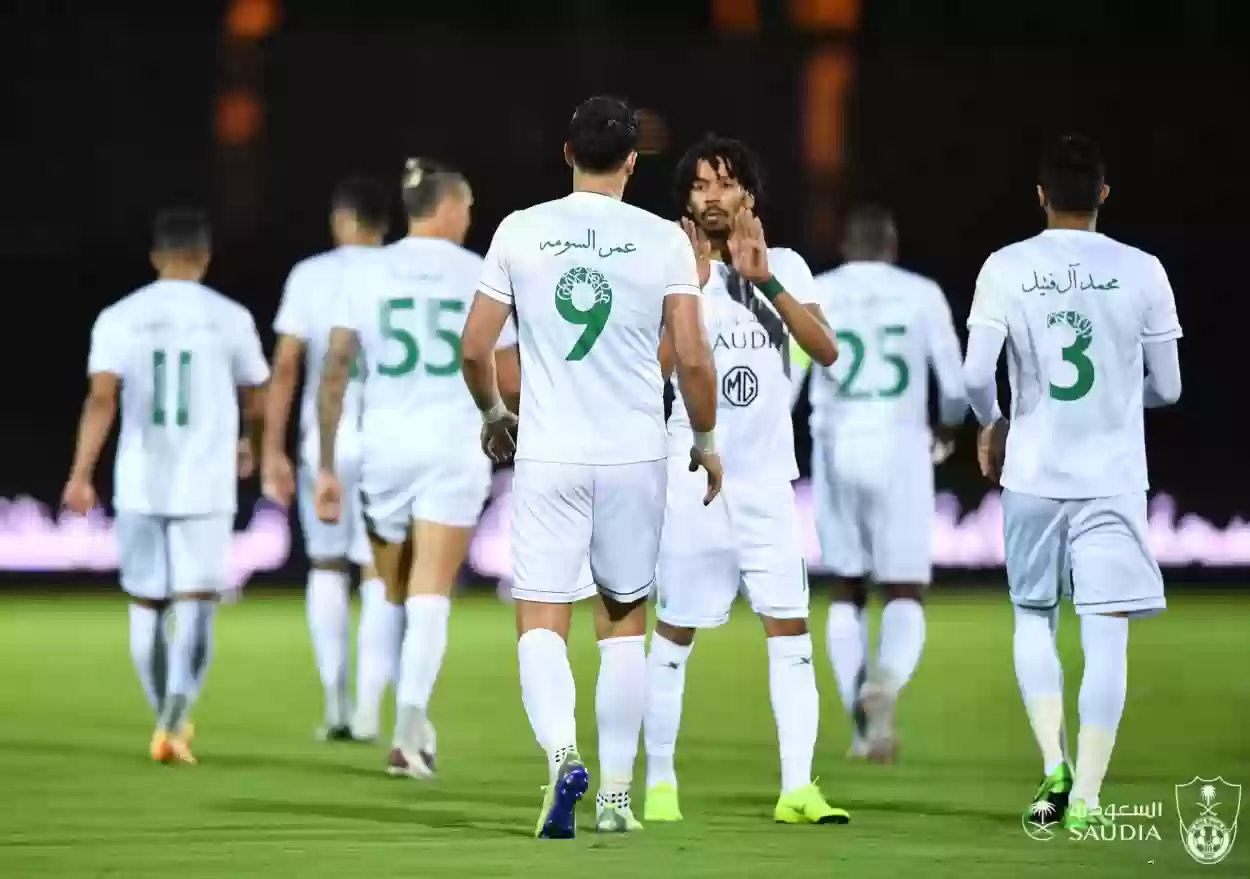 الأهلي يتخلى عن 5 لاعبين من لاعبيه الأجانب