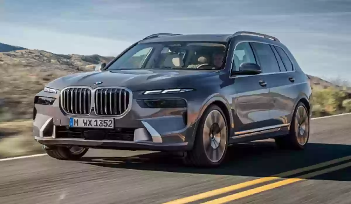 السيارة BMW X7 موديل 2024 