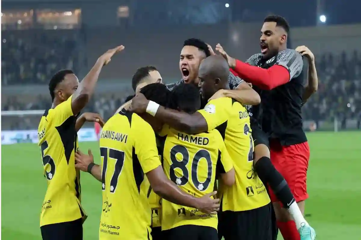 محمد الشيخ يستفز مدرج الاتحاد بسبب مواجهة الرياض بدوري روشن السعودي