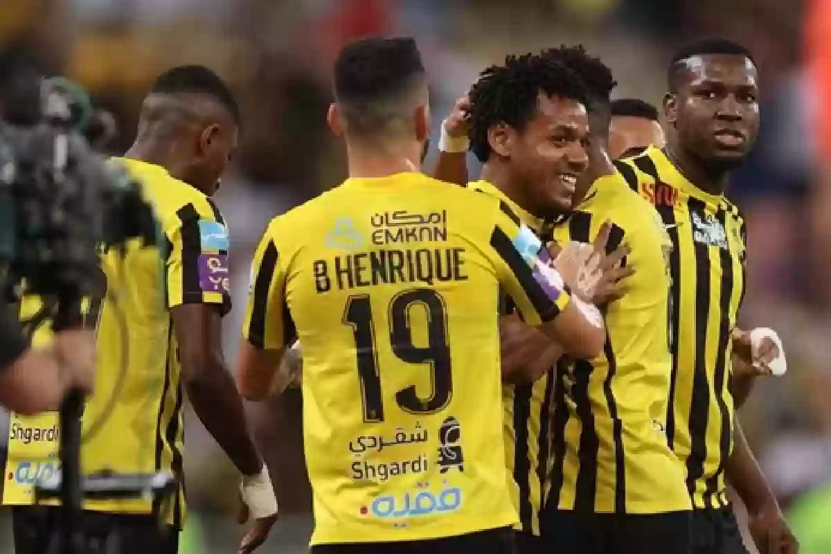 تطورات غير متوقعة بشأن اقتراب الاتحاد من التعاقد مع نجم مانشستر سيتي